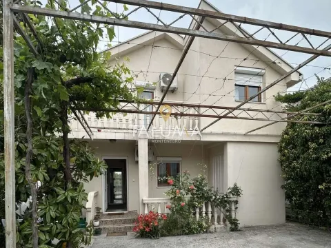 Kuća in Murtovina