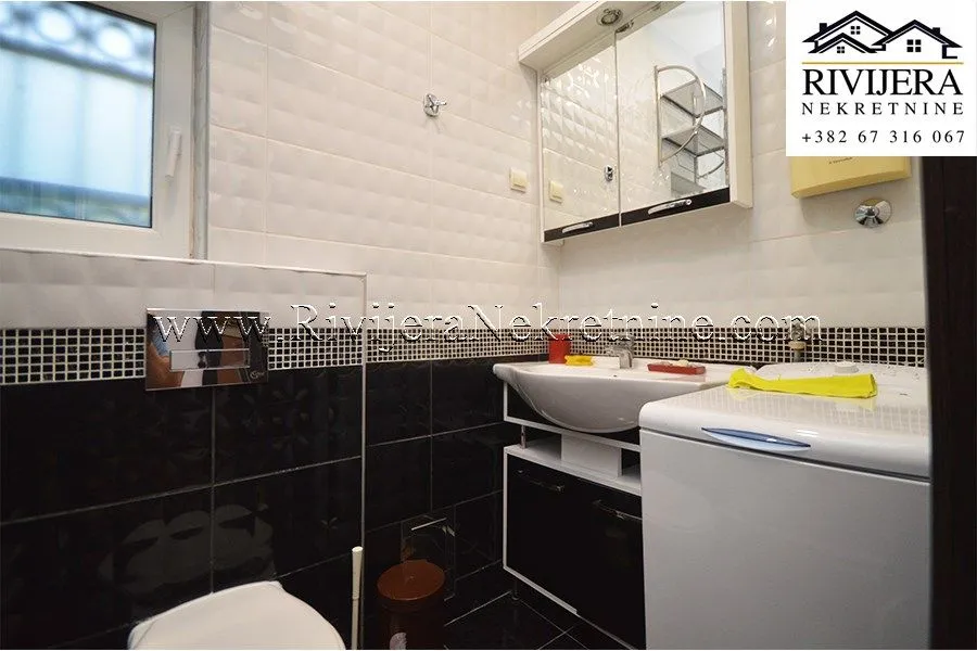 Sale, two bedroom apartment, 56m², Sveti Stefan, Budva
