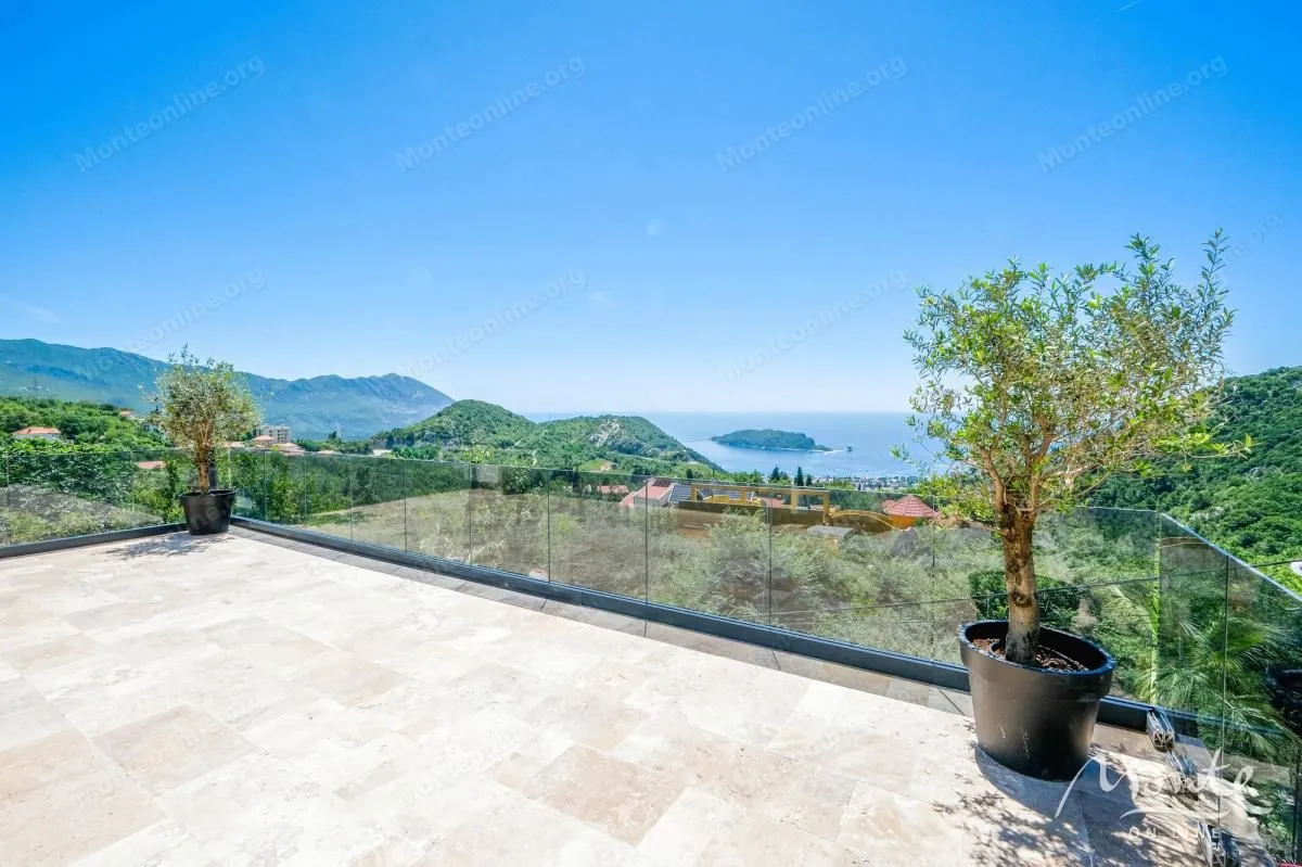 Sale, house, 300m², Markovići, Budva