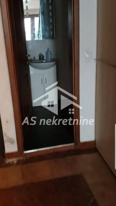 Izdavanje, kuća, 220m², Savski Venac, Beograd