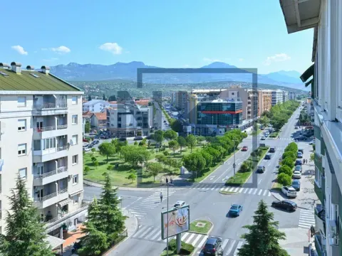 Prodaja, dvosoban stan, 95m², Stari Aerodrom, Podgorica - image 20