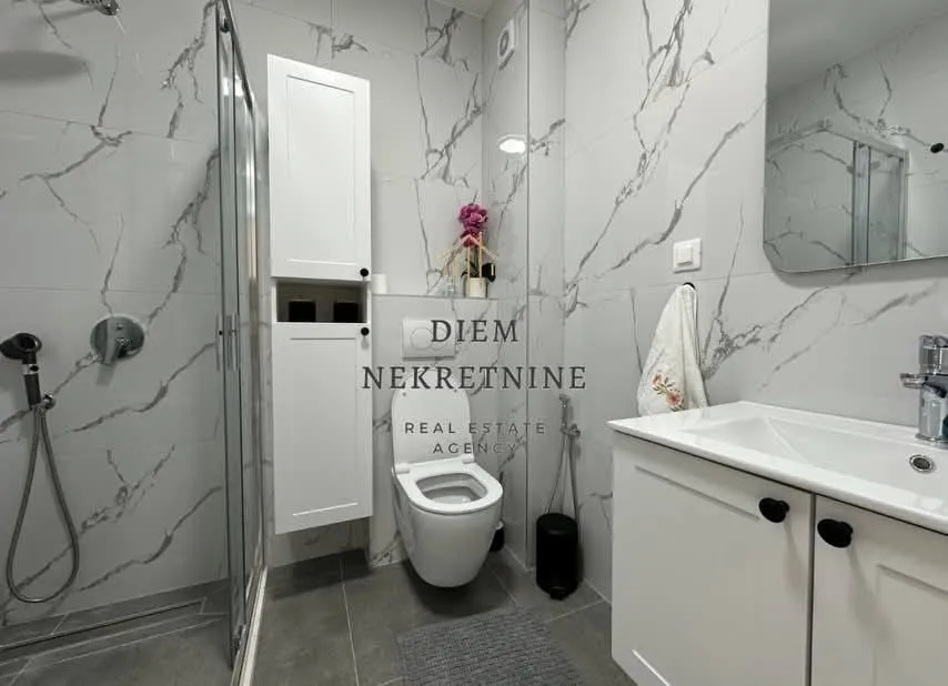 Rent, one bedroom apartment, 45m², Čeluga, Bar
