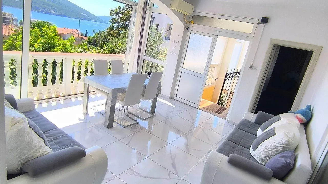 Sale, two bedroom apartment, 84m², Kumbor, Herceg Novi