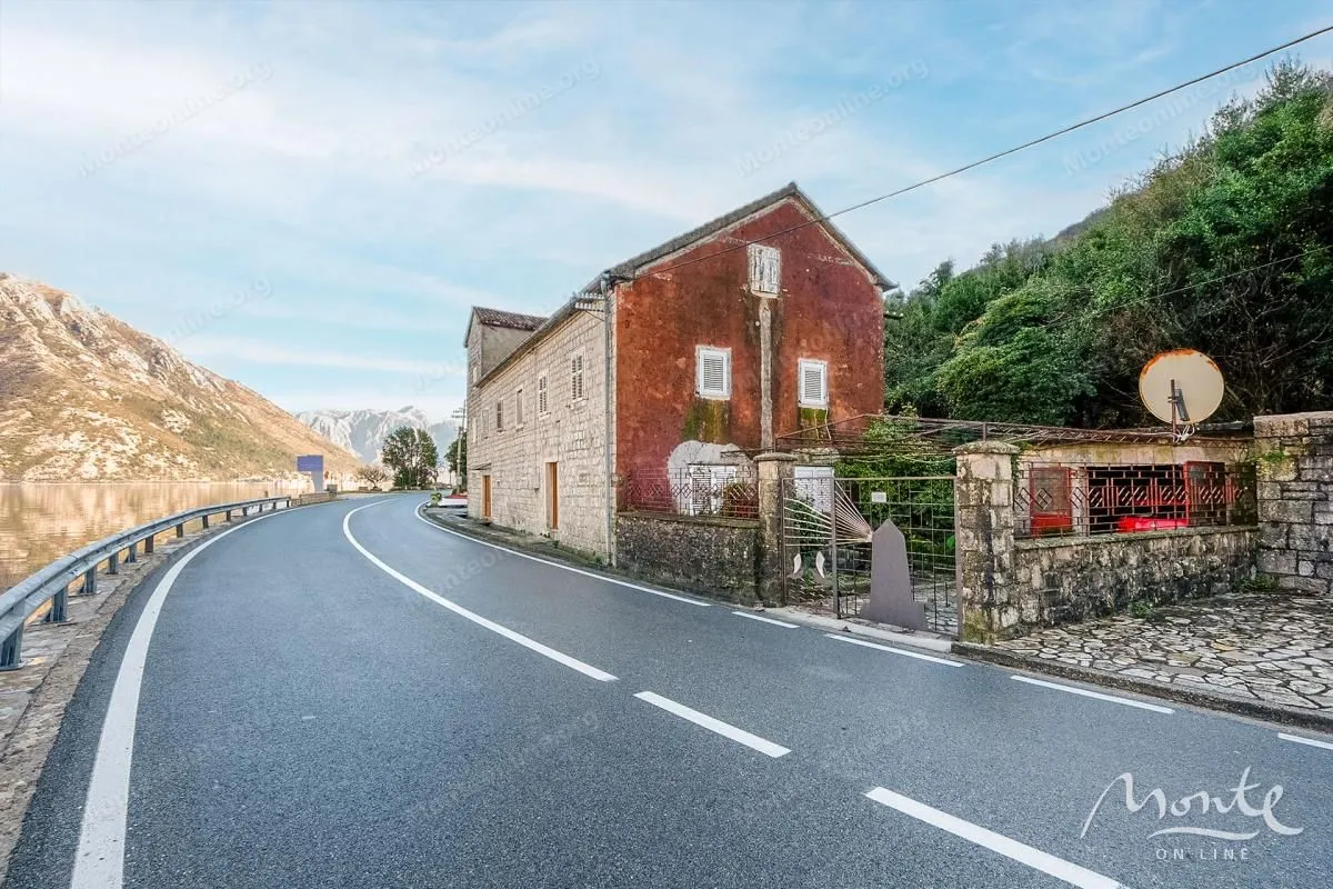 Sale, house, 126m², Kostanjica, Kotor