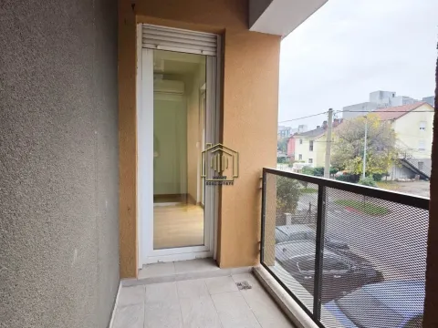 Izdavanje, poslovni prostor, 43m², Zabjelo, Podgorica - image 8