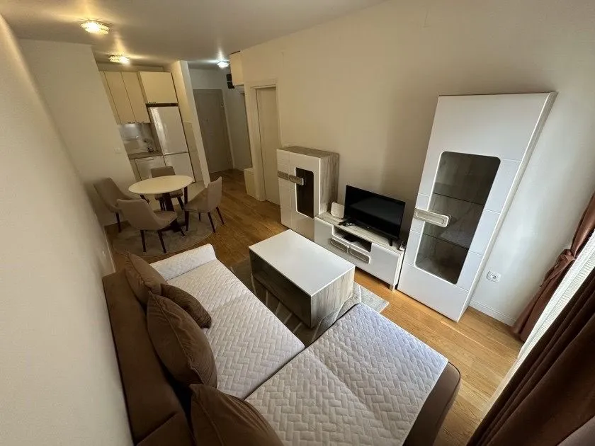 Rent, one bedroom apartment, 42m², Central Point, Podgorica