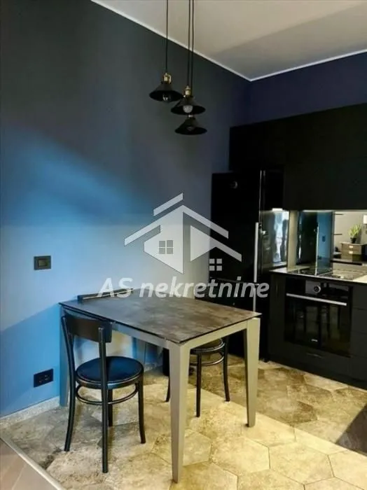Rent, three bedroom apartment, 84m², Stari Grad, Beograd