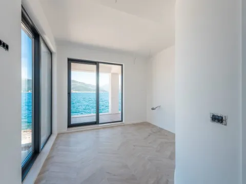 Sale, house, 225m², Krašići, Tivat - image 10