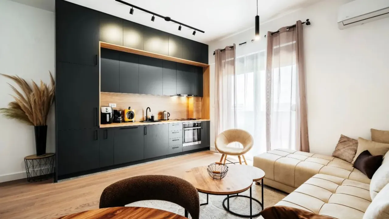 Izdavanje, jednosoban stan, 44m², Bečići, Budva