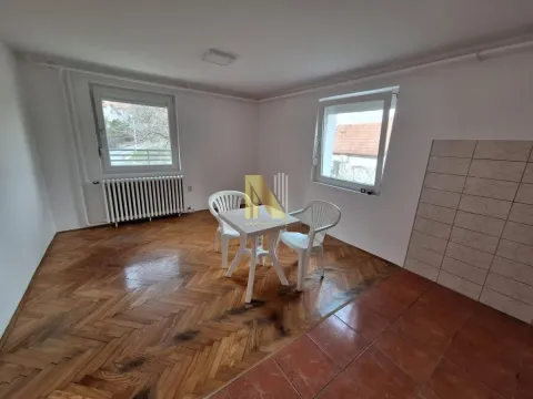 Izdavanje,  kuća, 70m2, Sremska Kamenica, Petrovaradin, Novi Sad