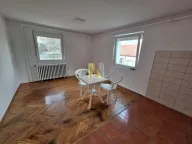 Izdavanje, kuća, 70m², Sremska Kamenica, Petrovaradin - image 1