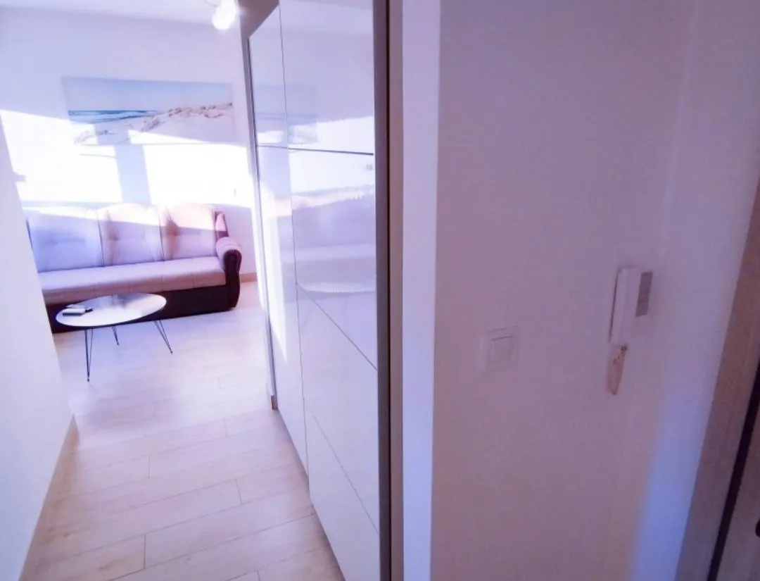 Izdavanje, jednosoban stan, 46m², Meljine, Herceg Novi