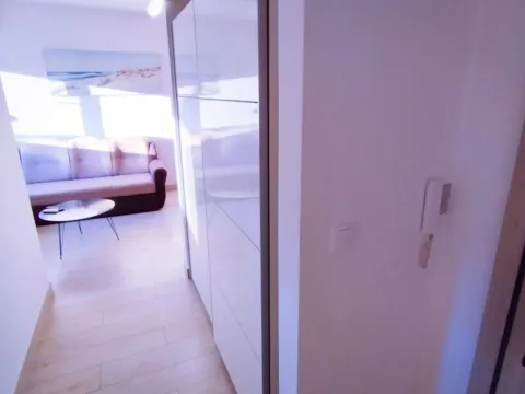 Izdavanje, jednosoban stan, 46m², Meljine, Herceg Novi - image 5