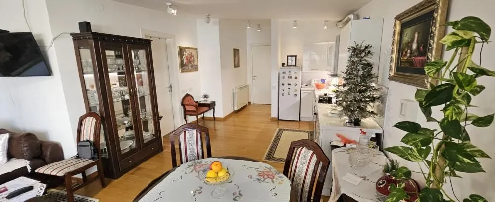 Sale, four bedroom apartment, 137m², Vračar Hram, Vračar Sve Podlokacije