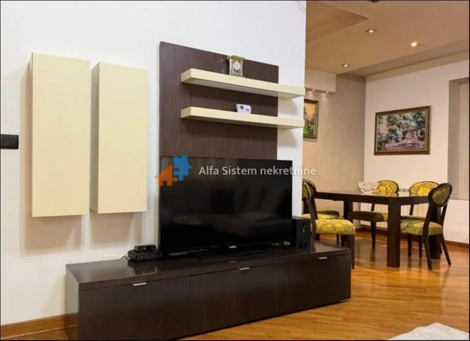Izdavanje, stan, 170m², Savski Venac, Beograd