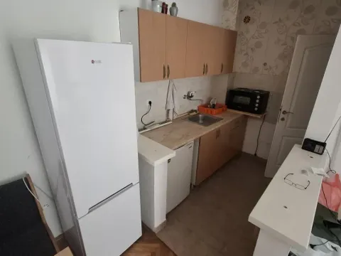 Izdavanje, jednosoban stan, 36m², Bulevar Oslobodjenja, Novi Sad Sve Podlokacije - image 4
