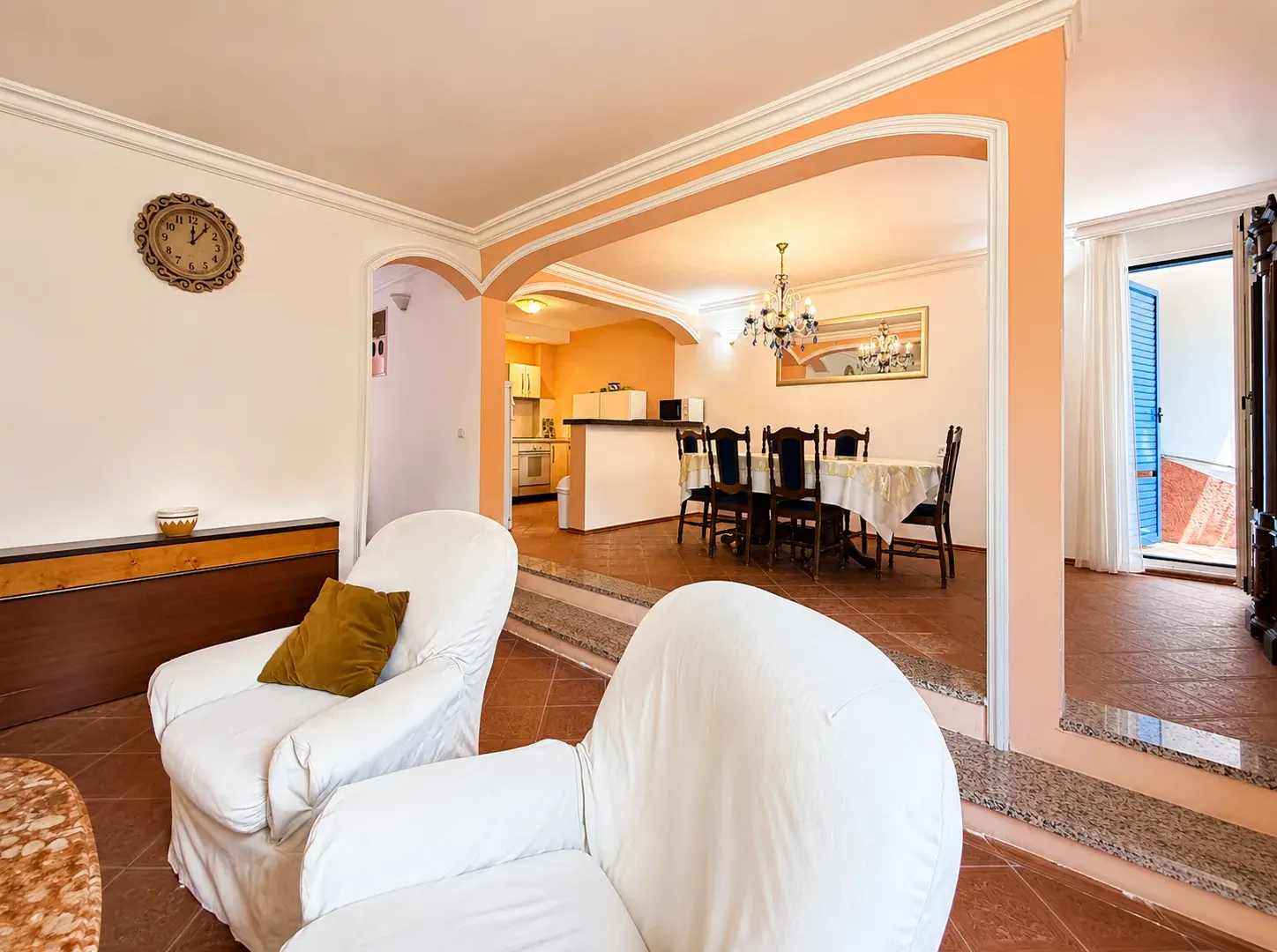Rent, house, 200m², Utjeha, Bar