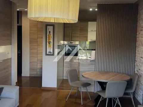 Izdavanje, trosoban stan, 85m², Adamovićevo Naselje, Novi Sad Sve Podlokacije - image 3