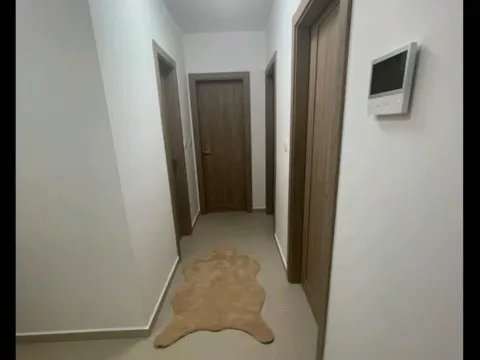 Izdavanje, dvosoban stan, 69m², Master Kvart, Podgorica - image 11