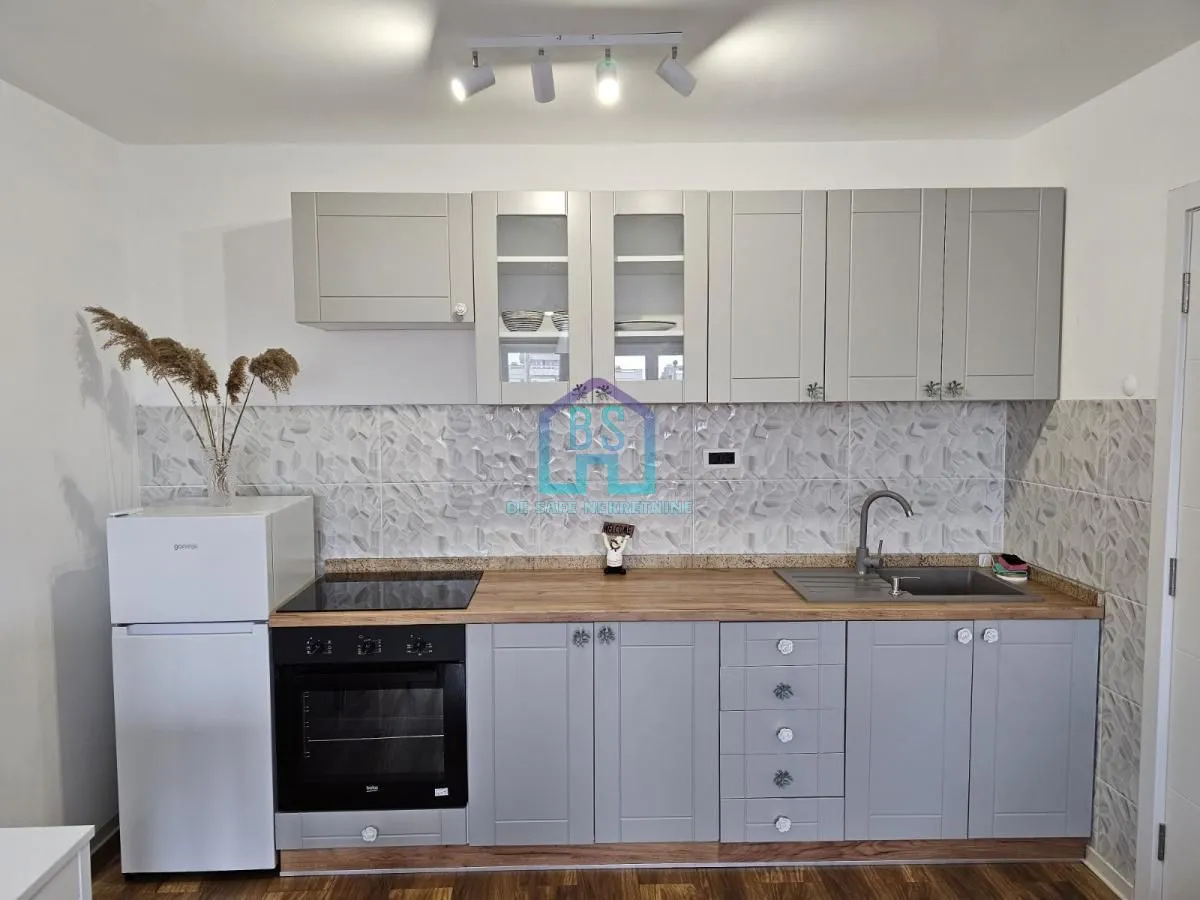 Prodaja, garsonjera, 29m², Bulevar Oslobodjenja, Novi Sad Sve Podlokacije