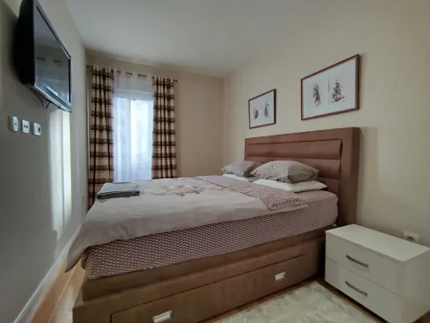 Izdavanje, stan, 40m², Central Point, Podgorica - image 5