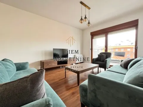 Izdavanje, dvosoban stan, 70m², Master Kvart, Podgorica - image 4