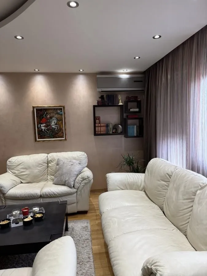 Prodaja, četvorosoban stan, 106m², Grbavica, Novi Sad Sve Podlokacije