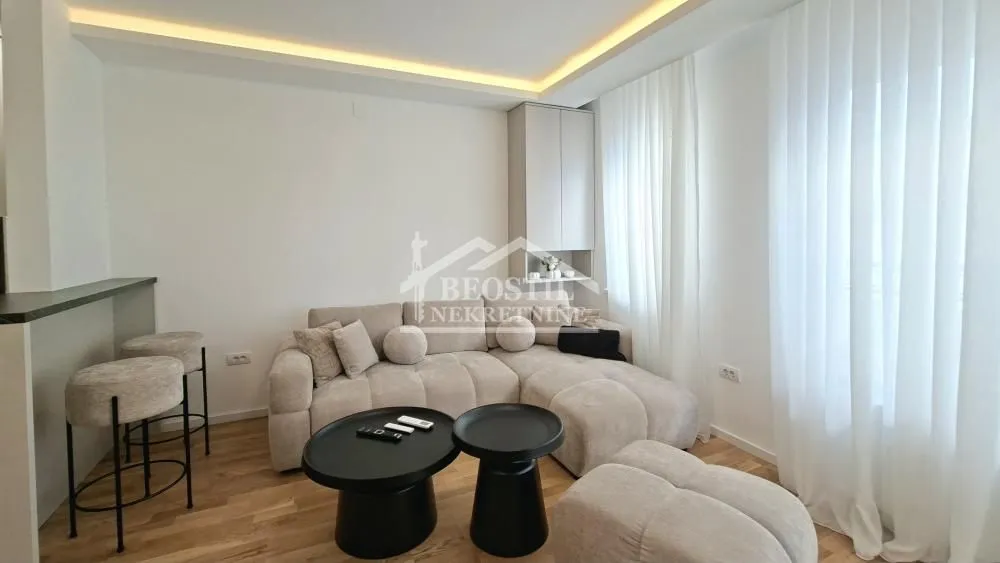 Prodaja, dvosoban stan, 48m², Mladenovac, Beograd