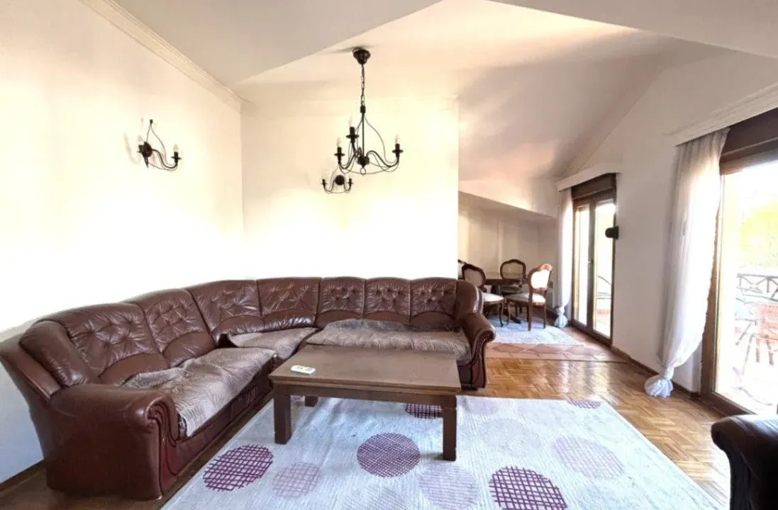 Prodaja, trosoban stan, 80m², Stari Aerodrom, Podgorica