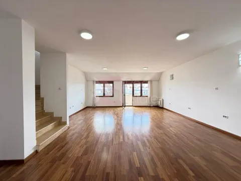 Sale, four bedroom apartment, 220m², Preko Morače, Podgorica - image 3