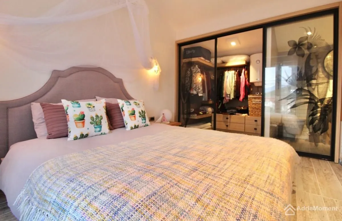 Prodaja, kuća, 132m², Radovići, Tivat