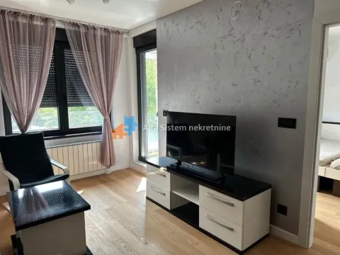 Stan in Vračar Sve Podlokacije