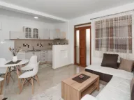 Rent, one bedroom apartment, 50m², Škaljari, Kotor - image 1