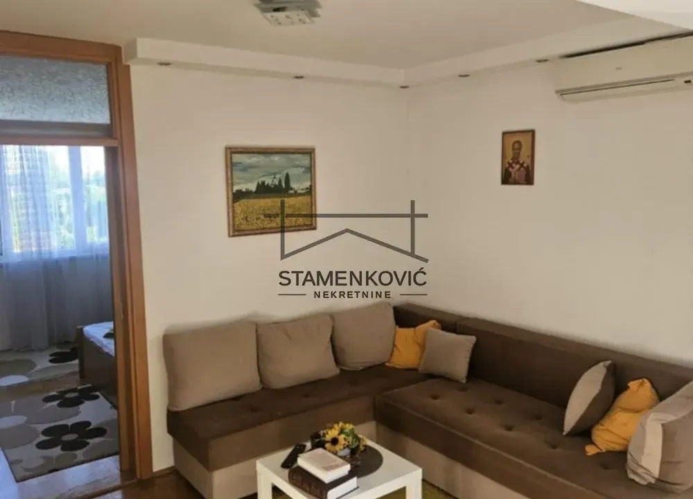 Prodaja, trosoban stan, 56m², Železnička Stanica, Novi Sad Sve Podlokacije