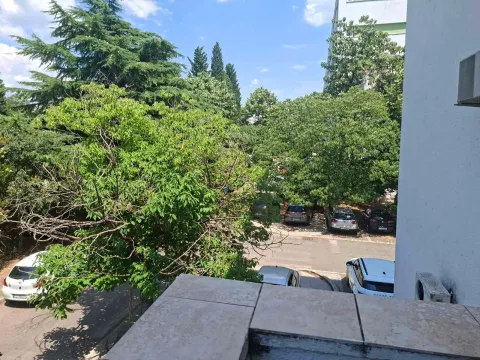 Prodaja, jednosoban stan, 42m², Preko Morače, Podgorica - image 11