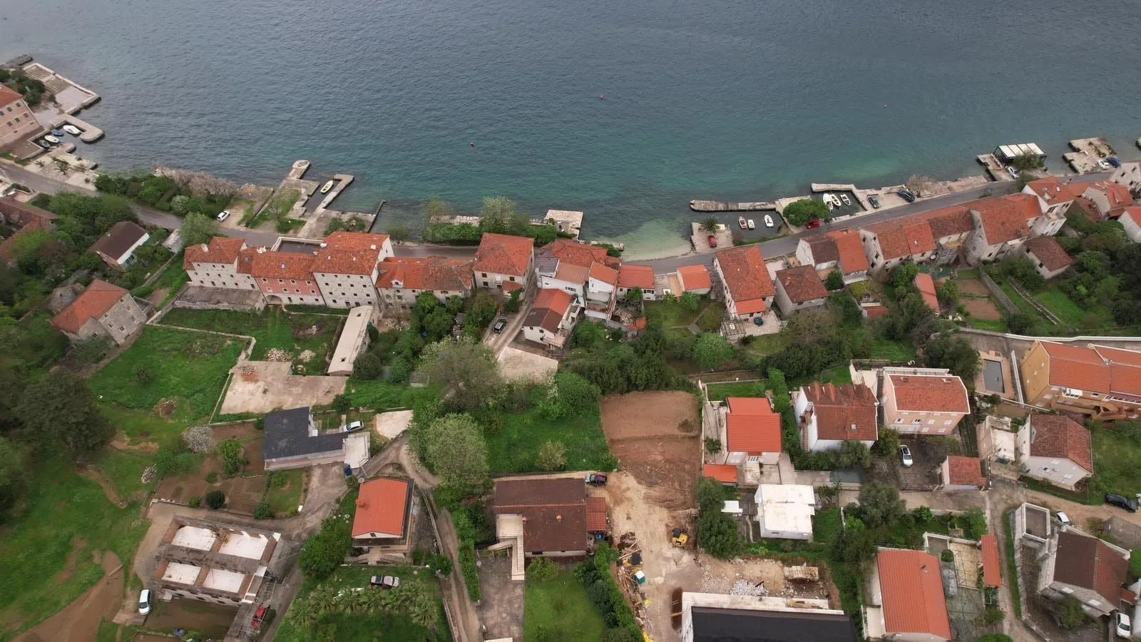 Prodaja, plac, 585m², Prčanj, Kotor