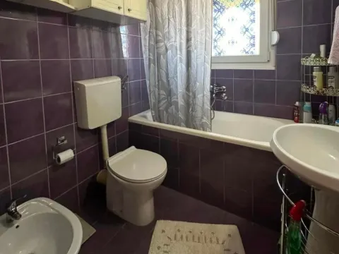 Izdavanje, dvosoban stan, 90m², Zagorič, Podgorica - image 8