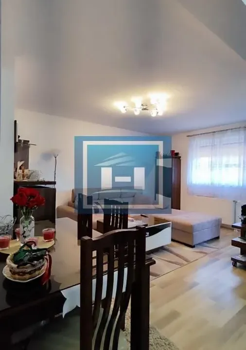 Prodaja, trosoban stan, 78m², Centar, Jagodina