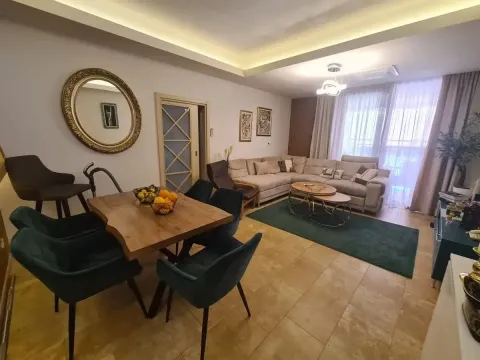 Sale, apartment, 82m², Budva, Crna Gora - image 1