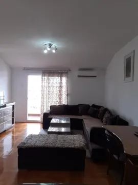 Rent, three bedroom apartment, 95m², Dalmatinska ulica, Podgorica - image 18