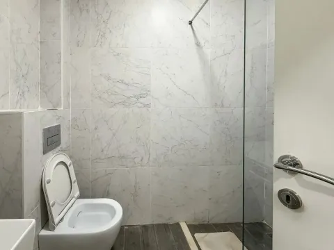 Izdavanje, jednosoban stan, 40m², Zagorič, Podgorica - image 5