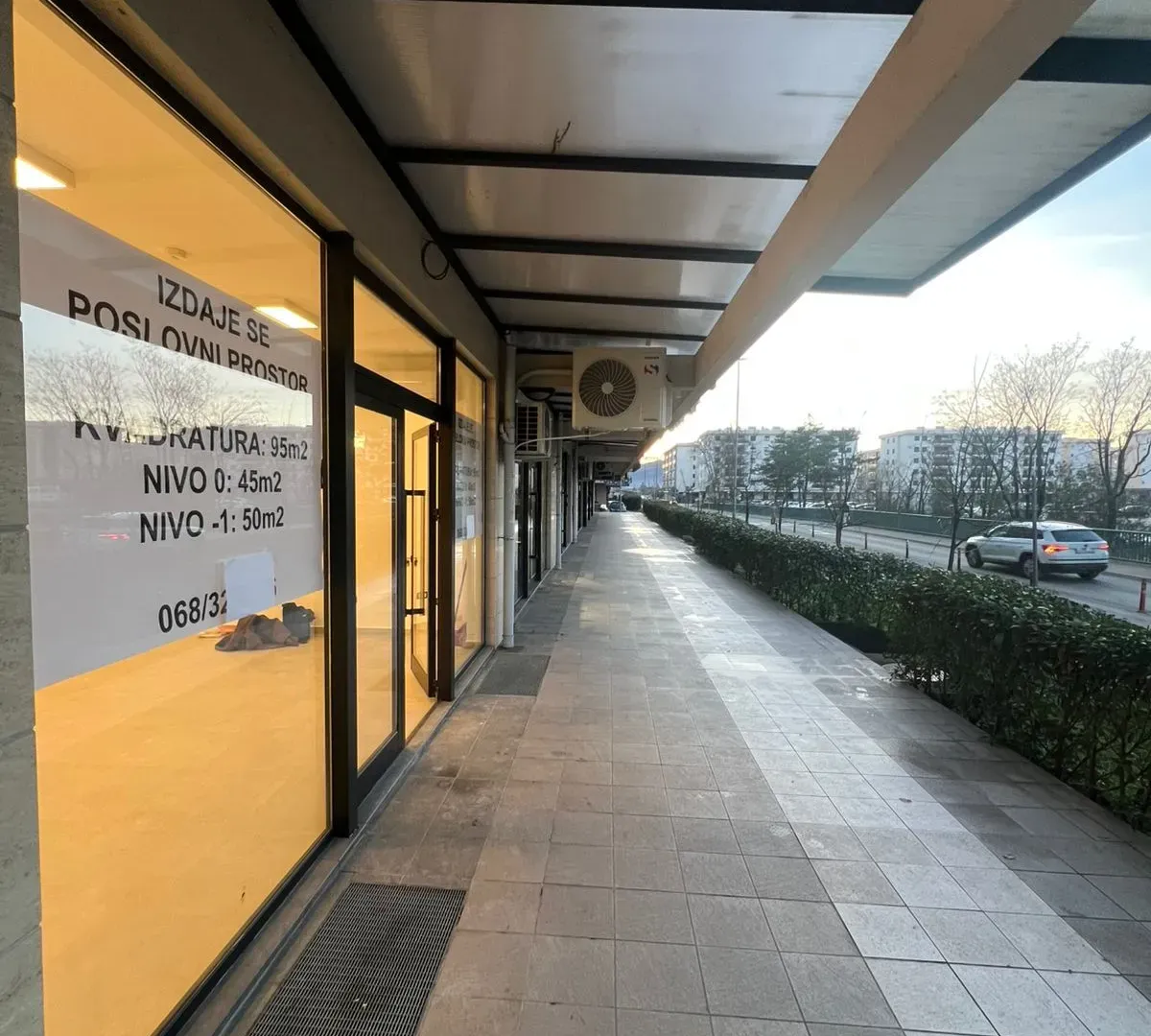 Rent, office space, 95m², City Kvart, Podgorica