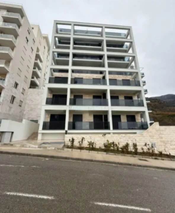 Sale, one bedroom apartment, 38m², Bečići, Budva