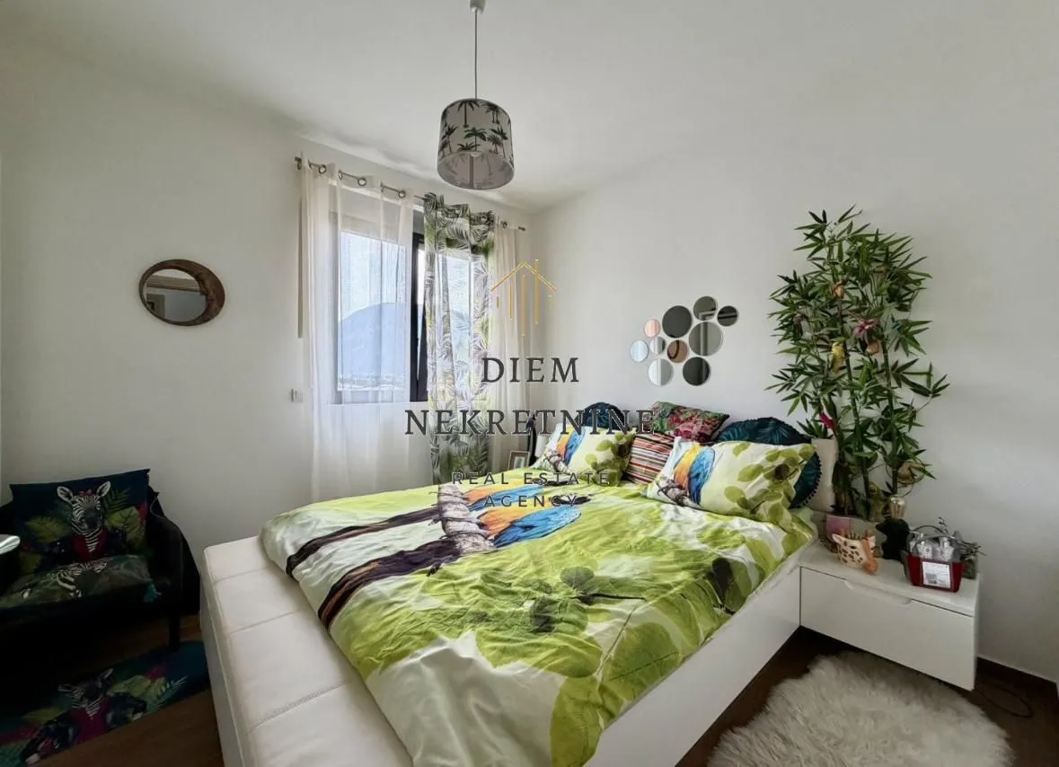 Prodaja, dvosoban stan, 63m², Centar, Bar