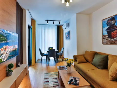 Rent, one bedroom apartment, 48m², Rozino, Budva - image 13