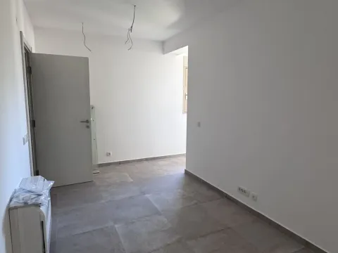 Sale, five bedroom apartment, 192m², Kotor, Crna Gora - image 16