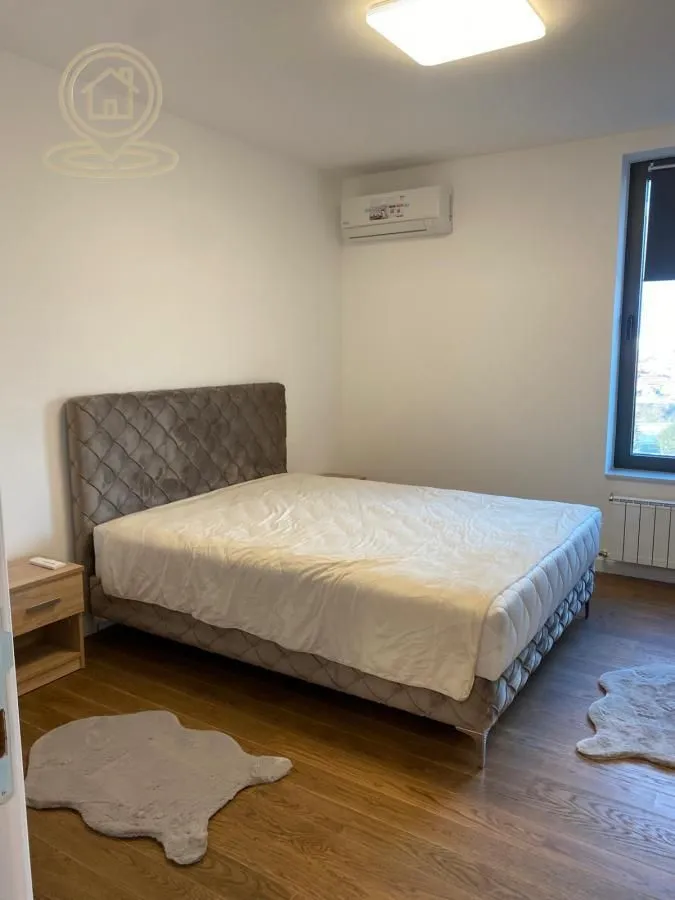 Izdavanje, dvosoban stan, 55m², Bulevar, Niš