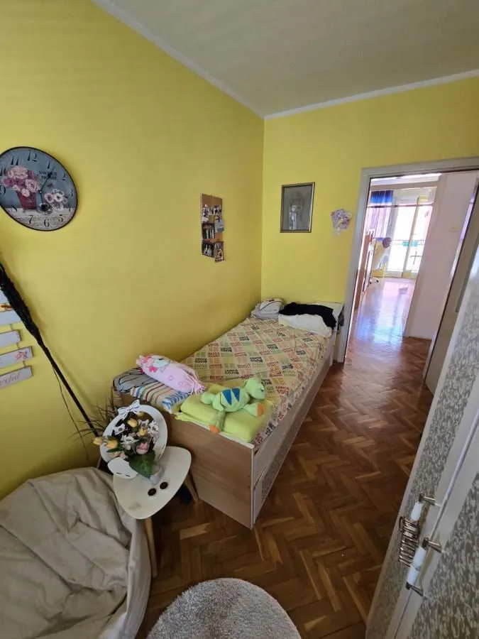 Prodaja, četvorosoban stan, 105m², Grbavica, Novi Sad Sve Podlokacije