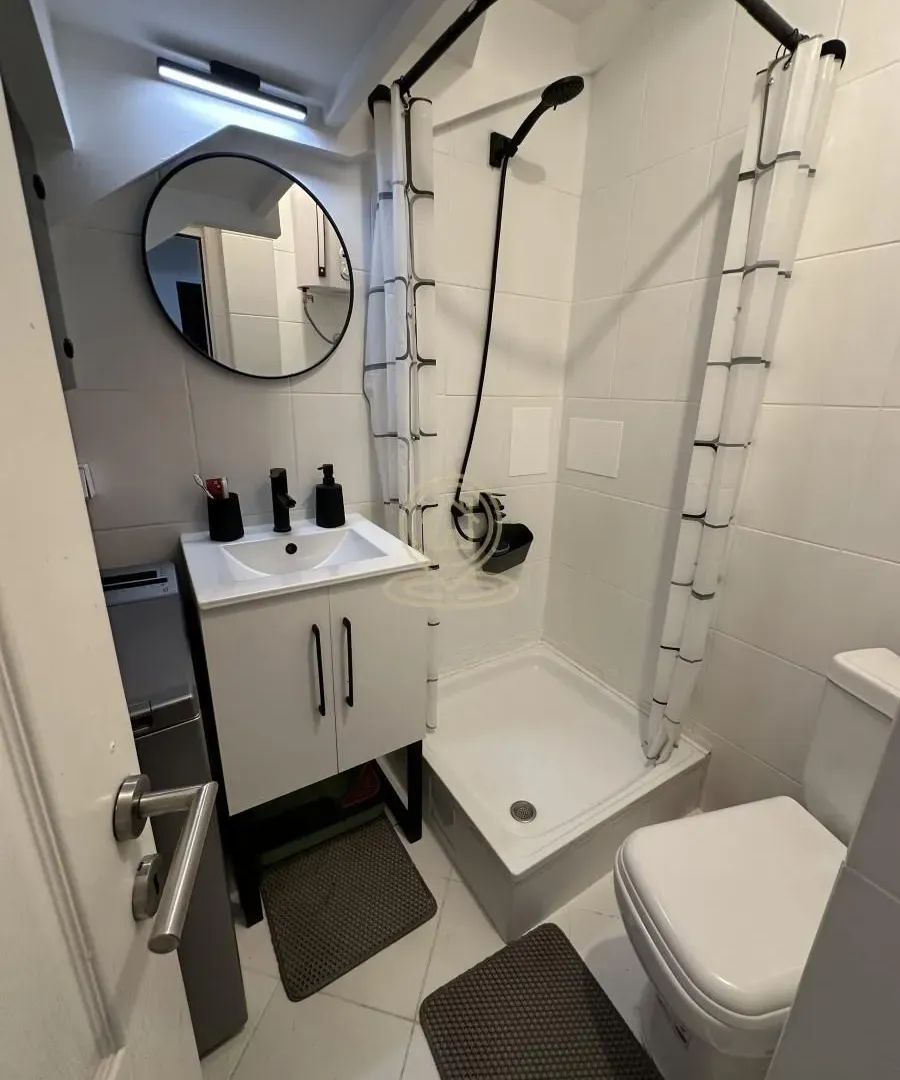 Prodaja, dvosoban stan, 90m², Medijana, Niš