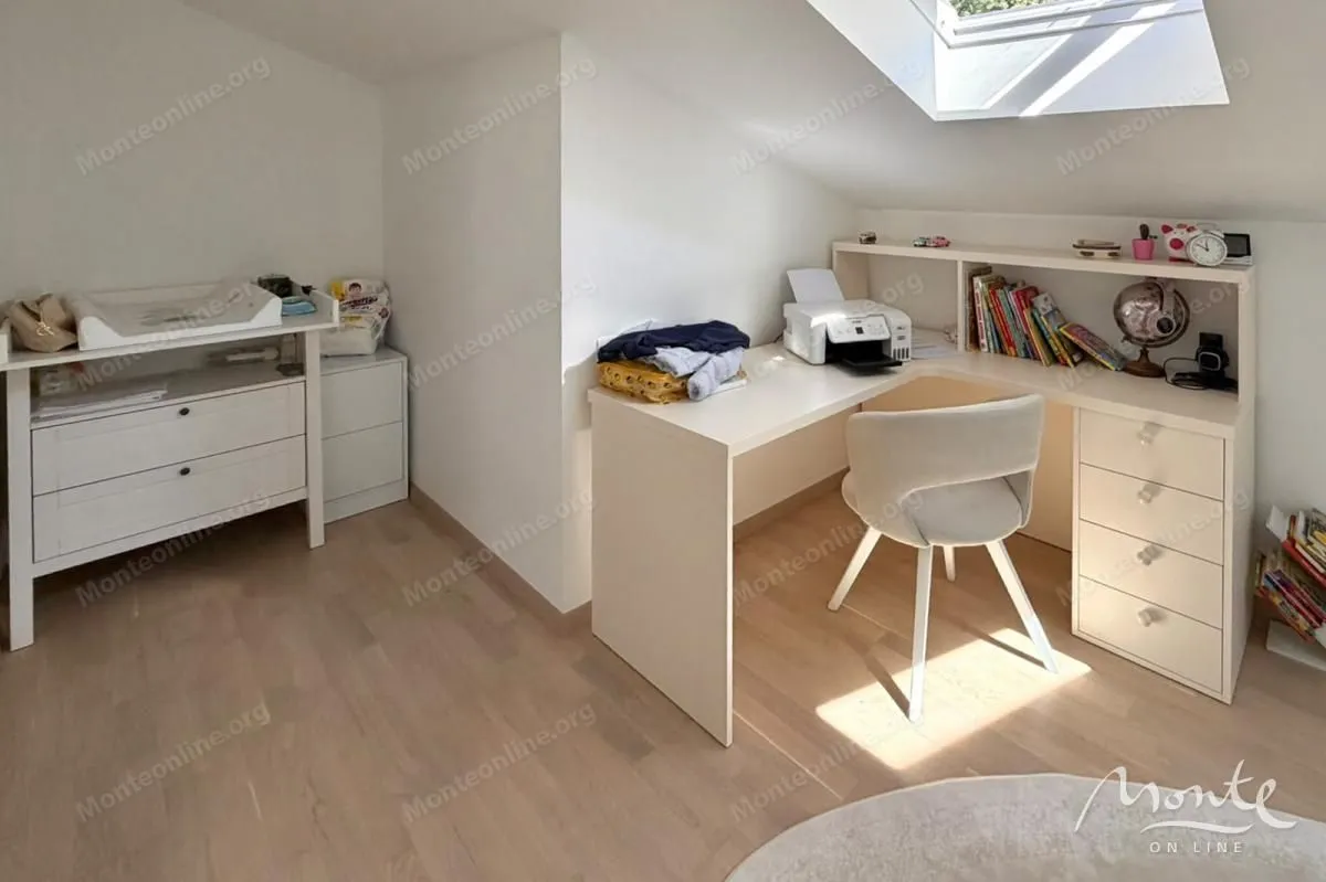 Prodaja, dvosoban stan, 99m², Pržno, Budva
